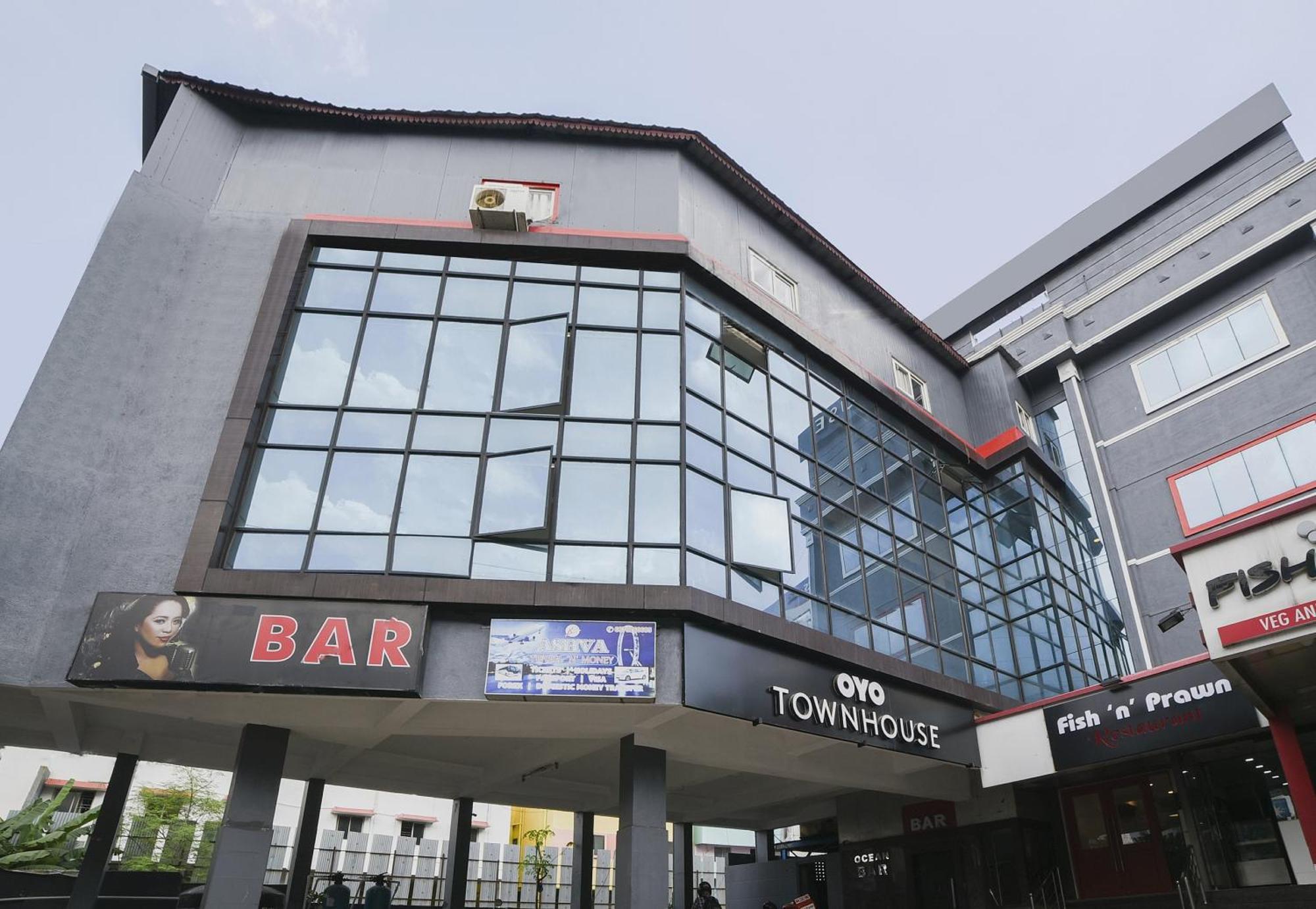 Hotel Collection O Vadapalani Chennai Exterior foto