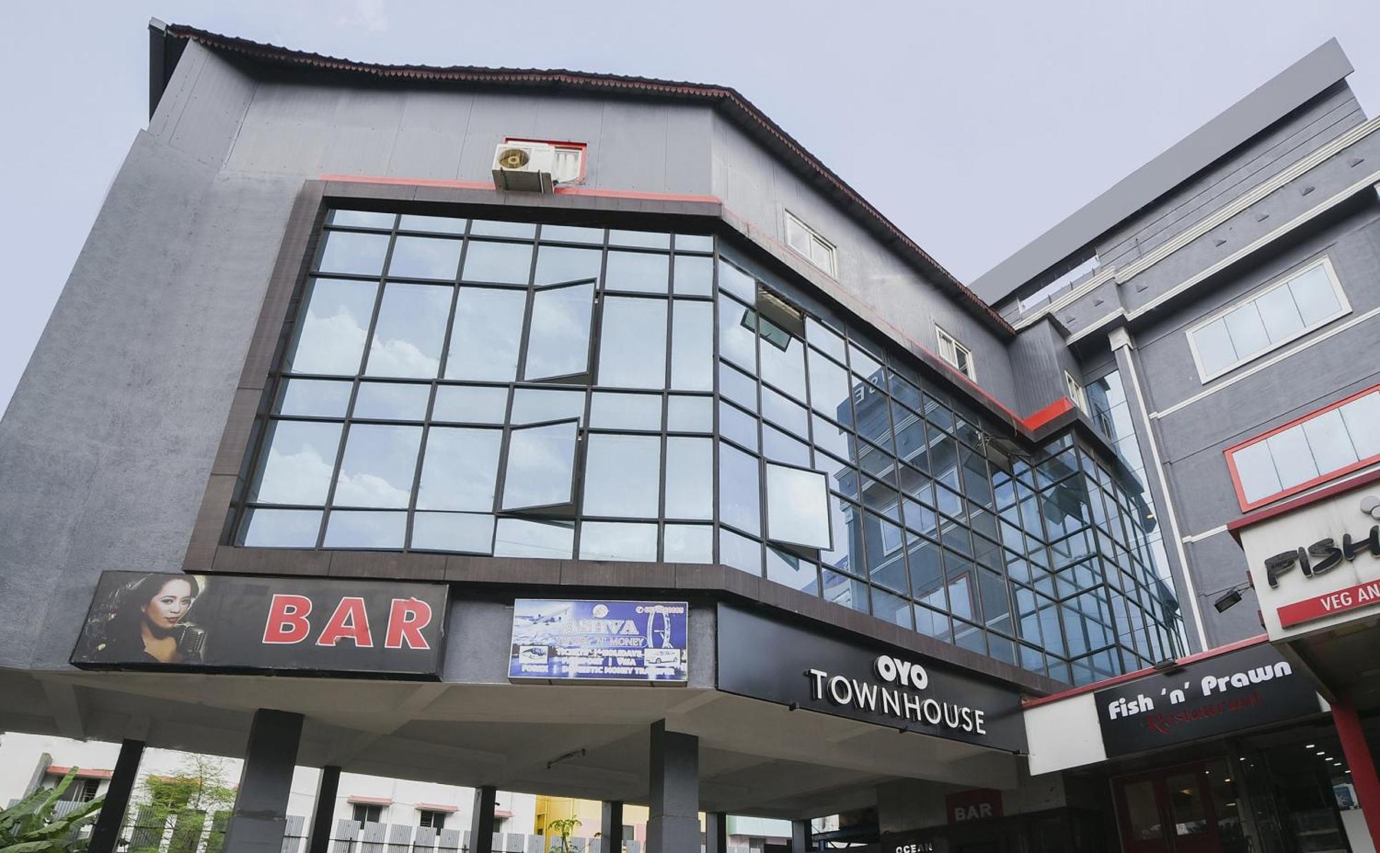 Hotel Collection O Vadapalani Chennai Exterior foto